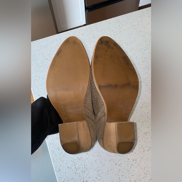 Jeffrey Campbell Orwell Shearling-Lined Boots - size 8.5 - Picture 7 of 7